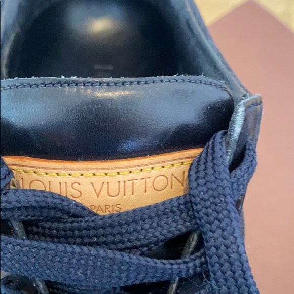 AUTHENTIC LV navy monogram canvas & leather sneaks - Picture 8 of 16